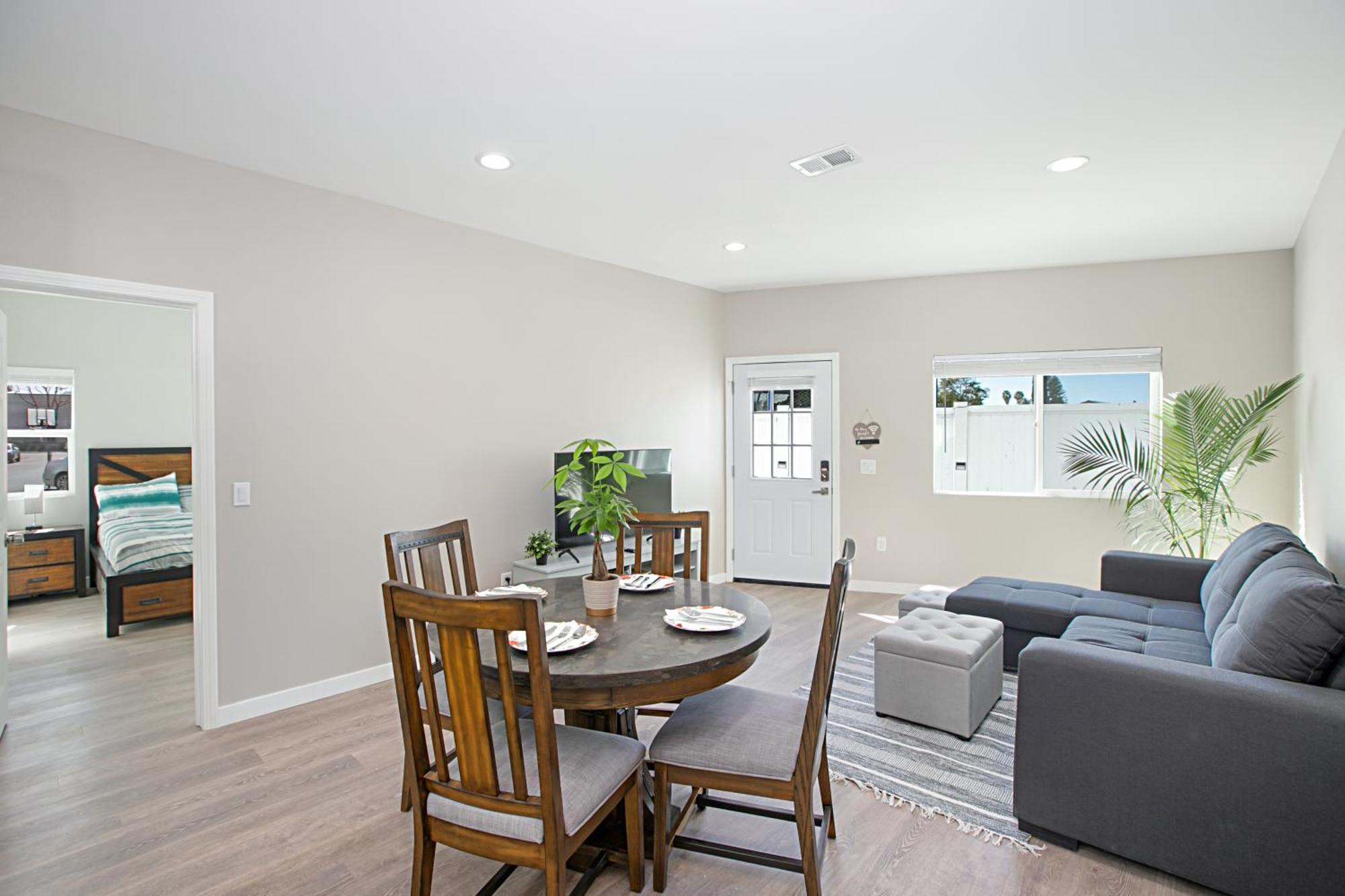 Family Friendly Newly Built Home!